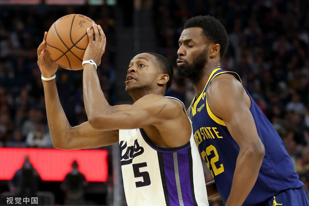 萨中场费尔 萨中场费尔