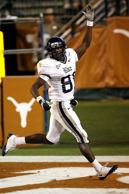 更是对他们 更是对他们